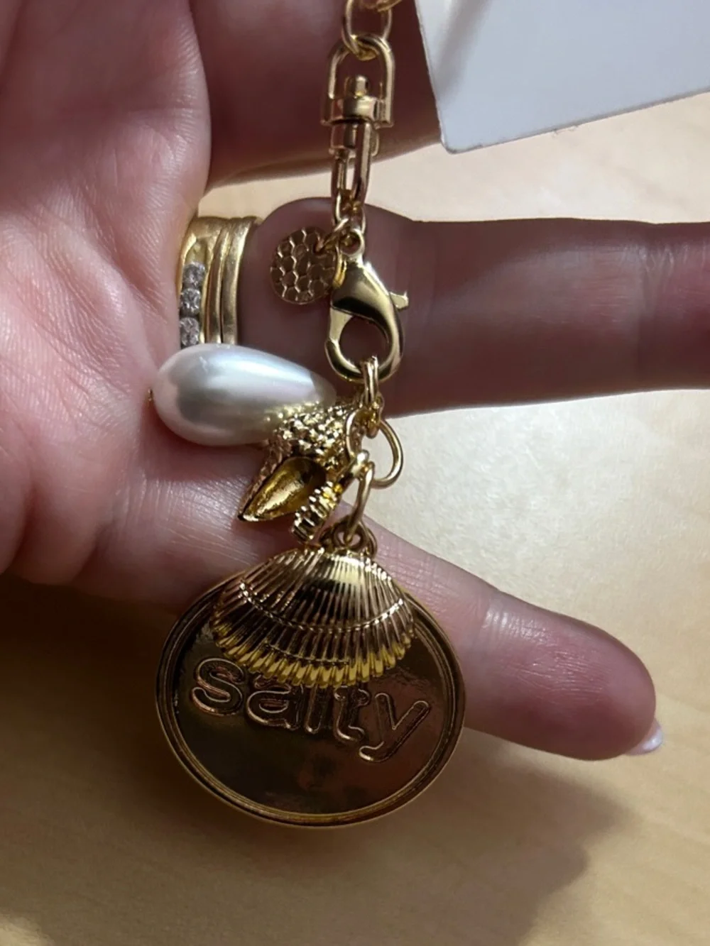 Marlyn Schiff Gold 'Salty' Shell & Pearl Charm Keychain